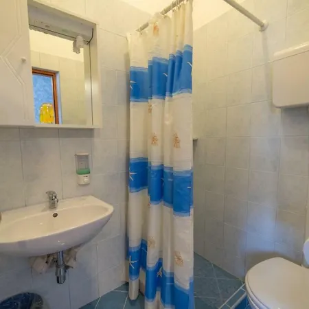 Gostinjska kuća Jasna Slano