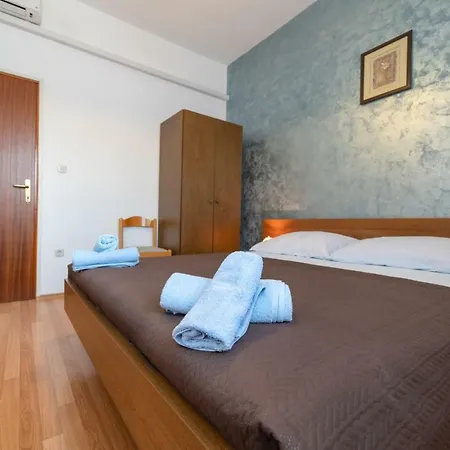 Jasna Gostinjska kuća Slano